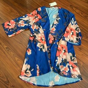 New Woman’s Pink milly floral kimono blue sz XL